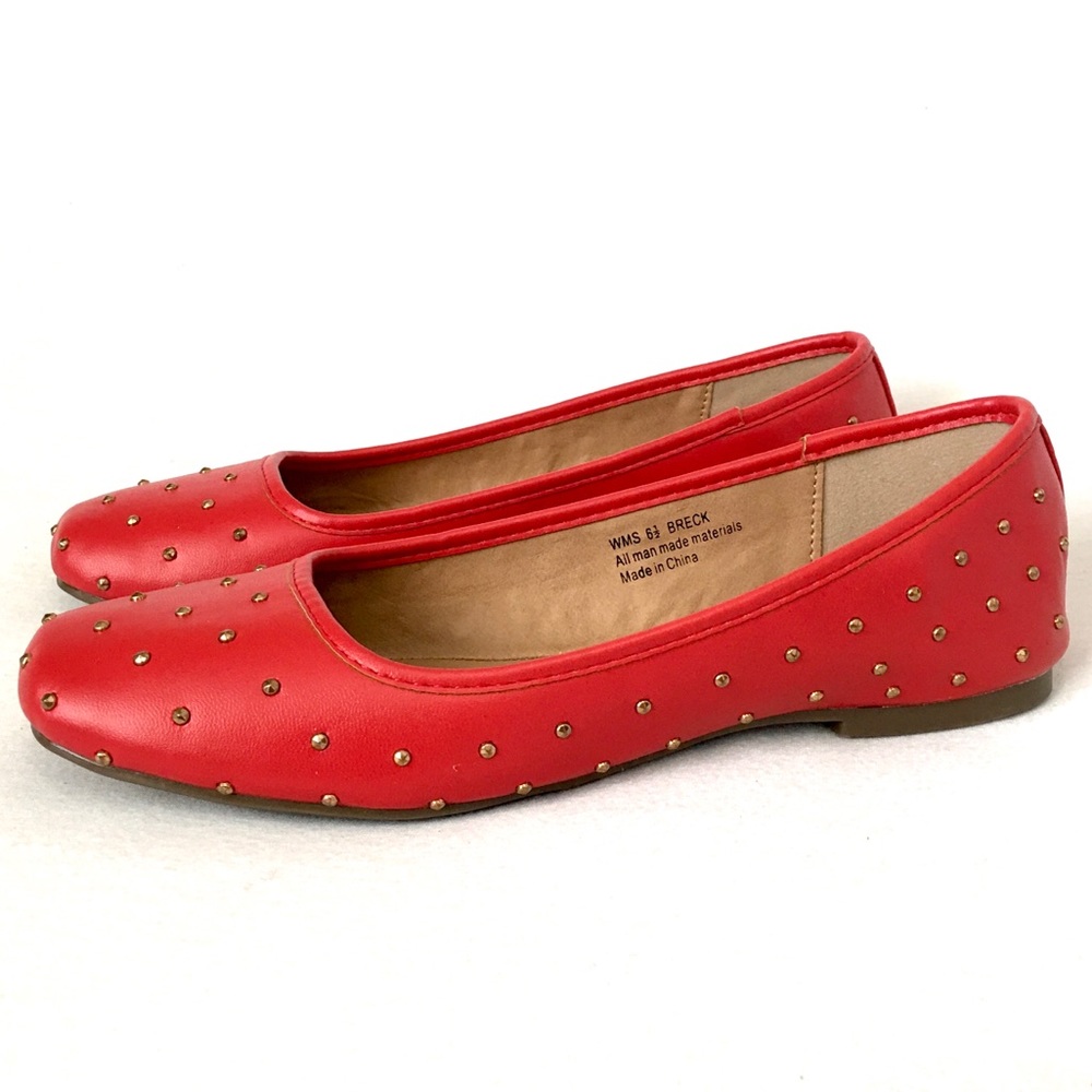 NewDirections ‘Breck’ gold studded red flats sz6.5